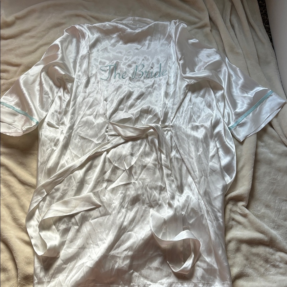 “The Bride” Wedding Robe - Picture 2 of 7